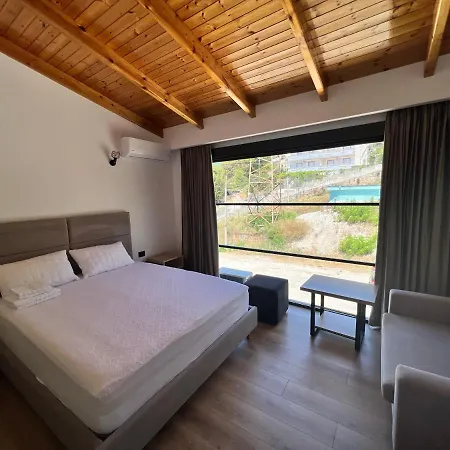Ostria * Sarande