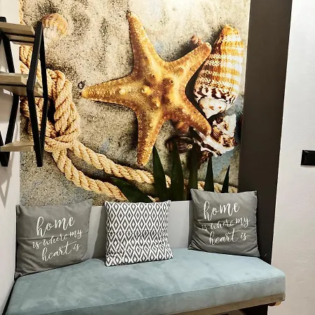 Ostria Apartment *