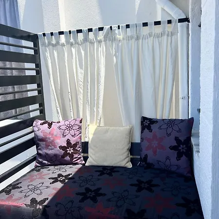 Ostria Apartment