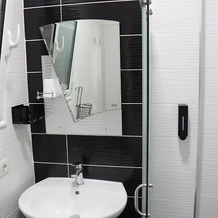 Ostria Sarandë